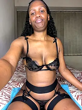 Snapshot of Kinkyy_ chatting on 09/10/25, 10:20 Kinkyy  online show from 09/10/25, 10:20