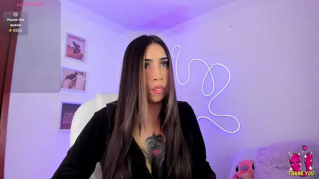 JulietaBomGV online show from 10/21/25, 05:07