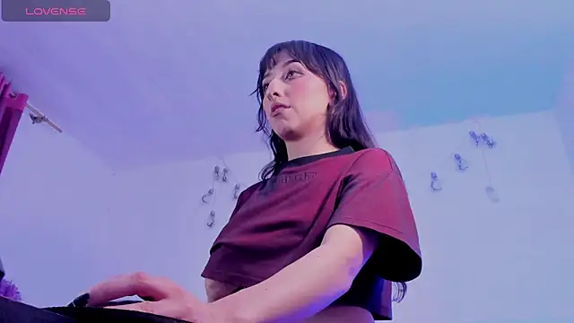 v1cky  online show from 10/28/25, 12:00