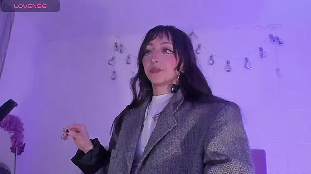 v1cky  online show from 04/15/26, 12:16