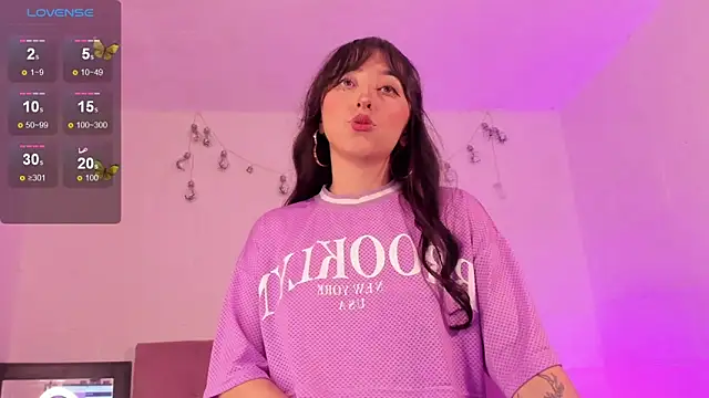 v1cky  online show from 10/20/25, 10:32