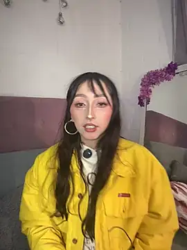 Snapshot of v1cky_ chatting on 05/15/26, 01:14 v1cky online show from 05/15/26, 01:14