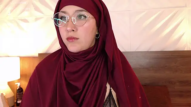 Snapshot of Dalila_bashar chatting on 01/16/25, 05:01 Dalila bashar online show from 01/16/25, 05:01