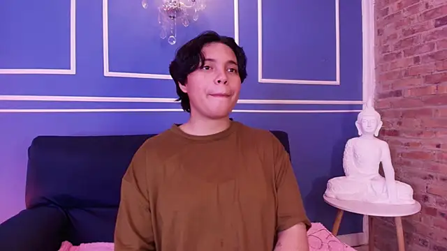 Emmapark  online show from 11/13/25, 01:09