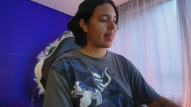 Emmapark  online show from 02/22/26, 06:31