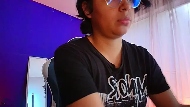 Emmapark  online show from 01/31/26, 07:23