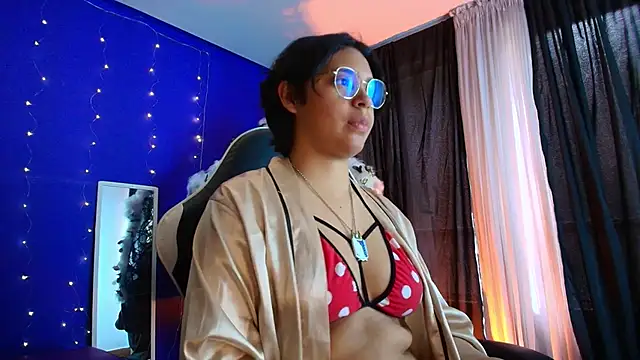 Emmapark  online show from 01/11/26, 06:37