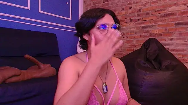 Emmapark  online show from 12/03/25, 07:13