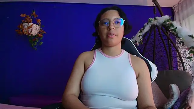 Emmapark  online show from 02/07/26, 06:38