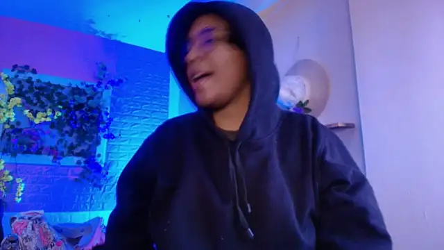 Emmapark  online show from 11/30/25, 12:39