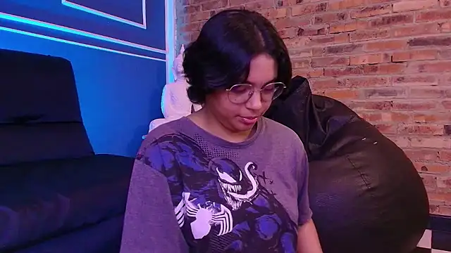 Emmapark  online show from 01/18/26, 04:10