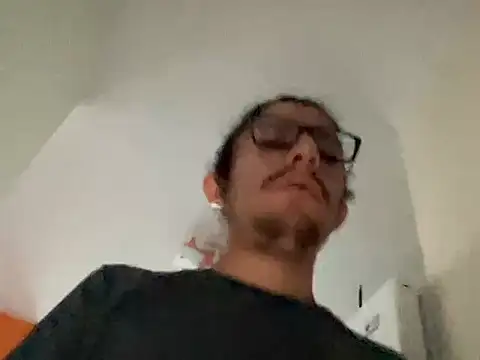 littlelatinhunter online show from 11/19/25, 11:10