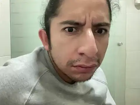 littlelatinhunter online show from 12/17/25, 10:09