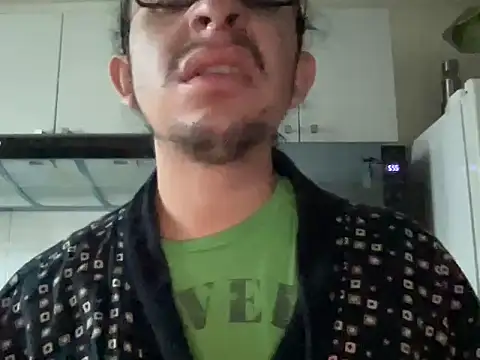 littlelatinhunter online show from 12/04/25, 11:09