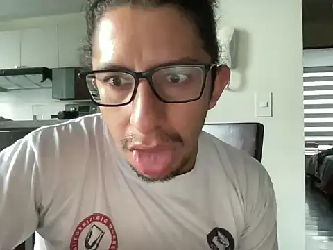 littlelatinhunter online show from 01/08/26, 11:49