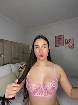 Snapshot of sofiaduque_26 chatting on 06/15/26, 08:19 sofiaduque 26 online show from 06/15/26, 08:19