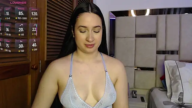Snapshot of sofiaduque_26 chatting on 06/30/26, 08:20 sofiaduque 26 online show from 06/30/26, 08:20