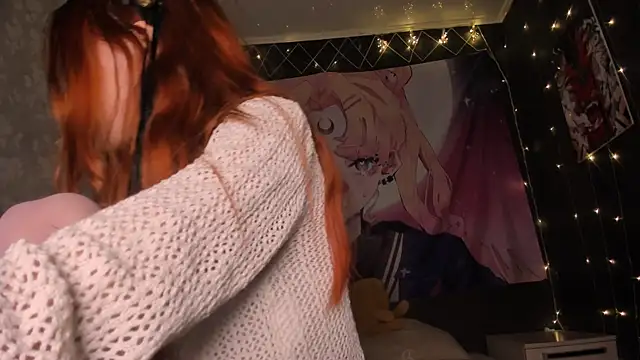 Snapshot of FruttiTatti chatting on 12/11/24, 09:12 FruttiTatti online show from 12/11/24, 09:12