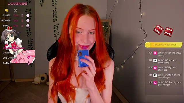 Snapshot of FruttiTatti chatting on 10/21/25, 04:28 FruttiTatti online show from 10/21/25, 04:28