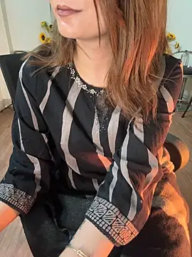 Snapshot of Jen_jennyy1 chatting on 03/09/25, 02:43 Jen jennyy1 online show from 03/09/25, 02:43