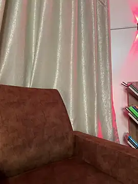 Jen jennyy1 online show from 04/03/26, 10:27