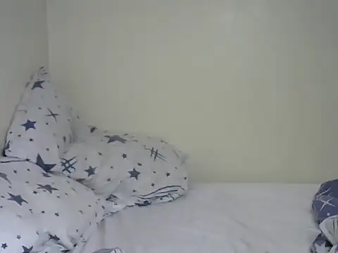 Snapshot of Novah_ chatting on 09/18/25, 01:03 Novah online show from 09/18/25, 01:03
