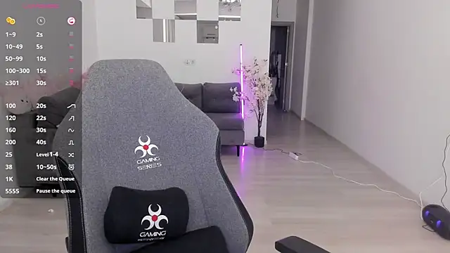 LovelyBianca online show from 04/07/26, 08:21