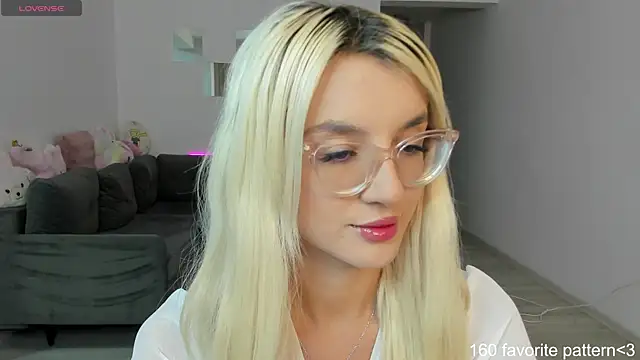 LovelyBianca online show from 09/14/25, 06:19
