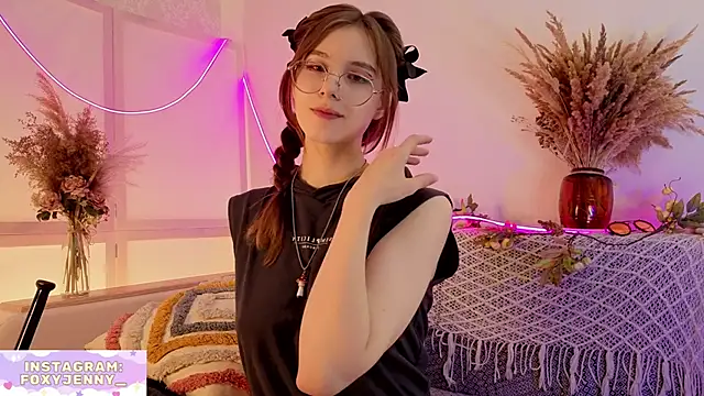 Snapshot of JennyDilly chatting on 11/30/25, 08:31 JennyDilly online show from 11/30/25, 08:31