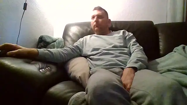 Snapshot of Au_plaisir_des_femmes chatting on 11/30/25, 09:59 Au plaisir des femmes online show from 11/30/25, 09:59