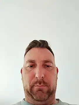 Snapshot of Au_plaisir_des_femmes chatting on 10/04/25, 03:13 Au plaisir des femmes online show from 10/04/25, 03:13