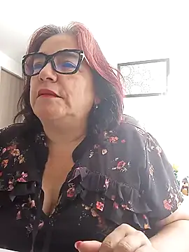 Snapshot of MARIANMILLS__ chatting on 12/07/24, 01:35 MARIANMILLS   online show from 12/07/24, 01:35