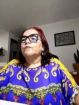 Snapshot of MARIANMILLS__ chatting on 03/02/25, 11:06 MARIANMILLS   online show from 03/02/25, 11:06