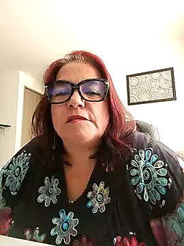 Snapshot of MARIANMILLS__ chatting on 03/17/25, 12:57 MARIANMILLS   online show from 03/17/25, 12:57