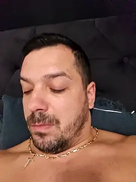 Snapshot of Mitzatb4u chatting on 11/14/25, 02:54 Mitzatb4u online show from 11/14/25, 02:54