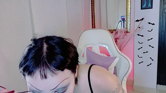 Snapshot of Madison_Jackson chatting on 04/25/26, 07:44 Madison Jackson online show from 04/25/26, 07:44