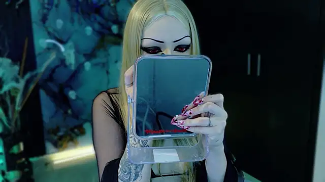 Snapshot of Madison_Jackson chatting on 11/18/25, 09:29 Madison Jackson online show from 11/18/25, 09:29