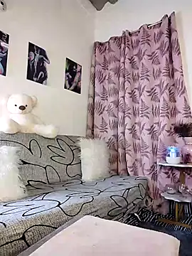 Charlotte Bayron online show from 10/26/25, 12:55