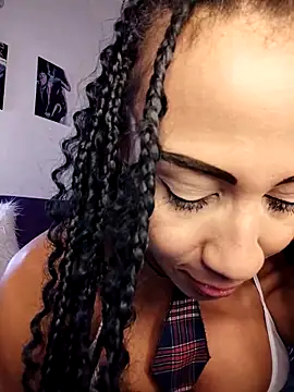 Charlotte Bayron online show from 10/20/25, 12:13