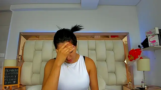 emilyparkerr01 online show from 09/27/25, 07:20