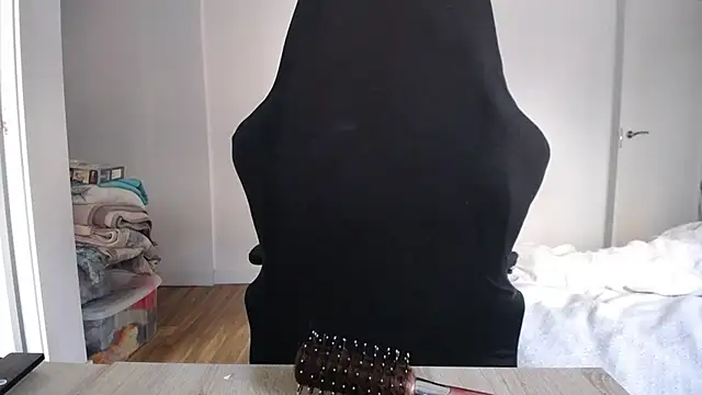 Contantin helena online show from 11/08/25, 04:10