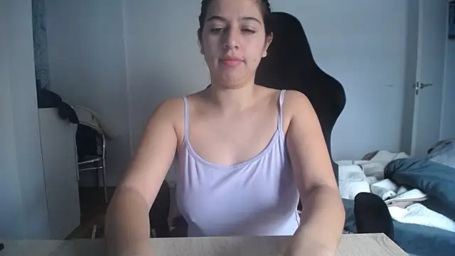 Contantin helena online show from 01/13/26, 01:37