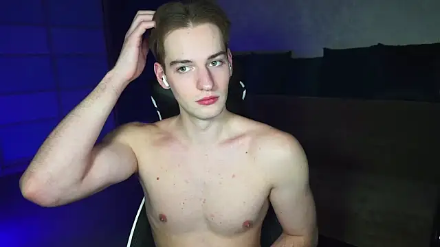 Litmate online show from 04/14/26, 12:04