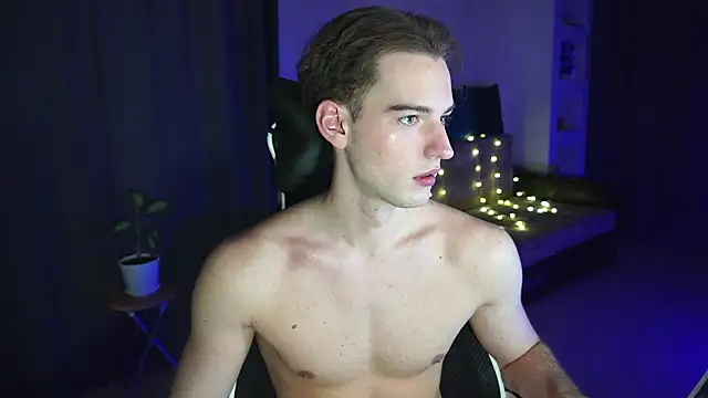 Litmate online show from 11/21/25, 01:48