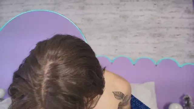 Giaa Ross online show from 02/04/26, 07:42