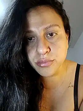 whitegirl0122 online show from 09/23/25, 07:21