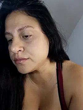 whitegirl0122 online show from 10/30/25, 08:28