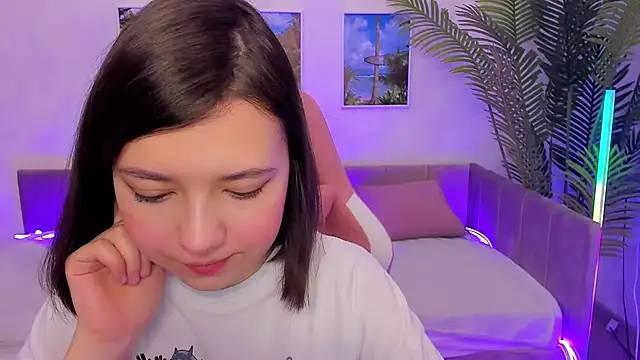 Lina Brownie online show from 03/16/25, 02:21