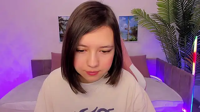 Lina Brownie online show from 02/22/25, 01:44