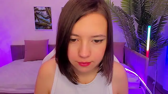 Lina Brownie online show from 02/15/25, 04:58